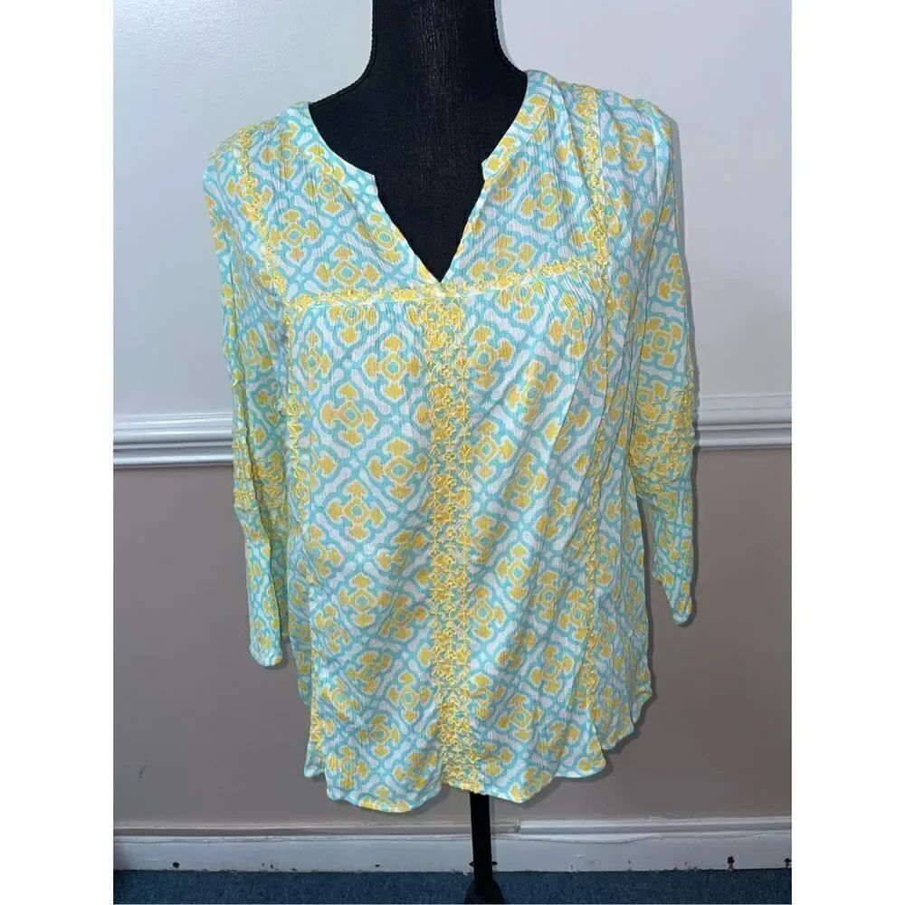 Crown & Ivy V Neck Blouse Size Medium-3/4 Sleeve